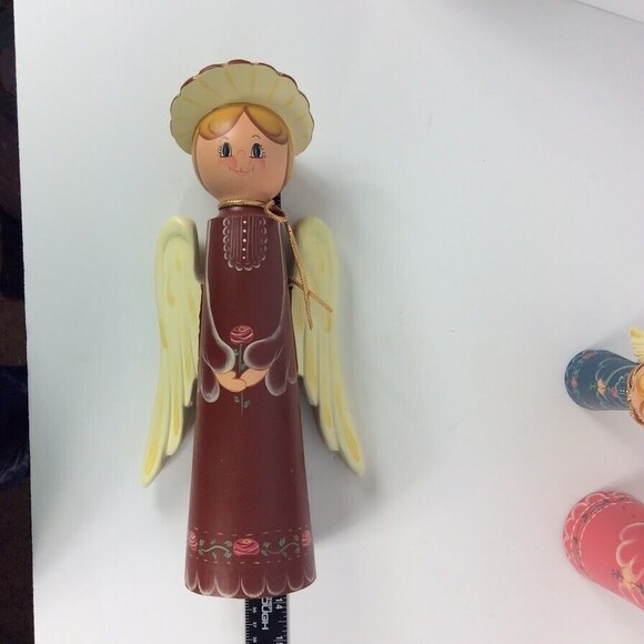 Wood Angel Vintage Hand Painted Folk Art Artist Signed Dated Figurine Set of 3 - Picture 8 of 9